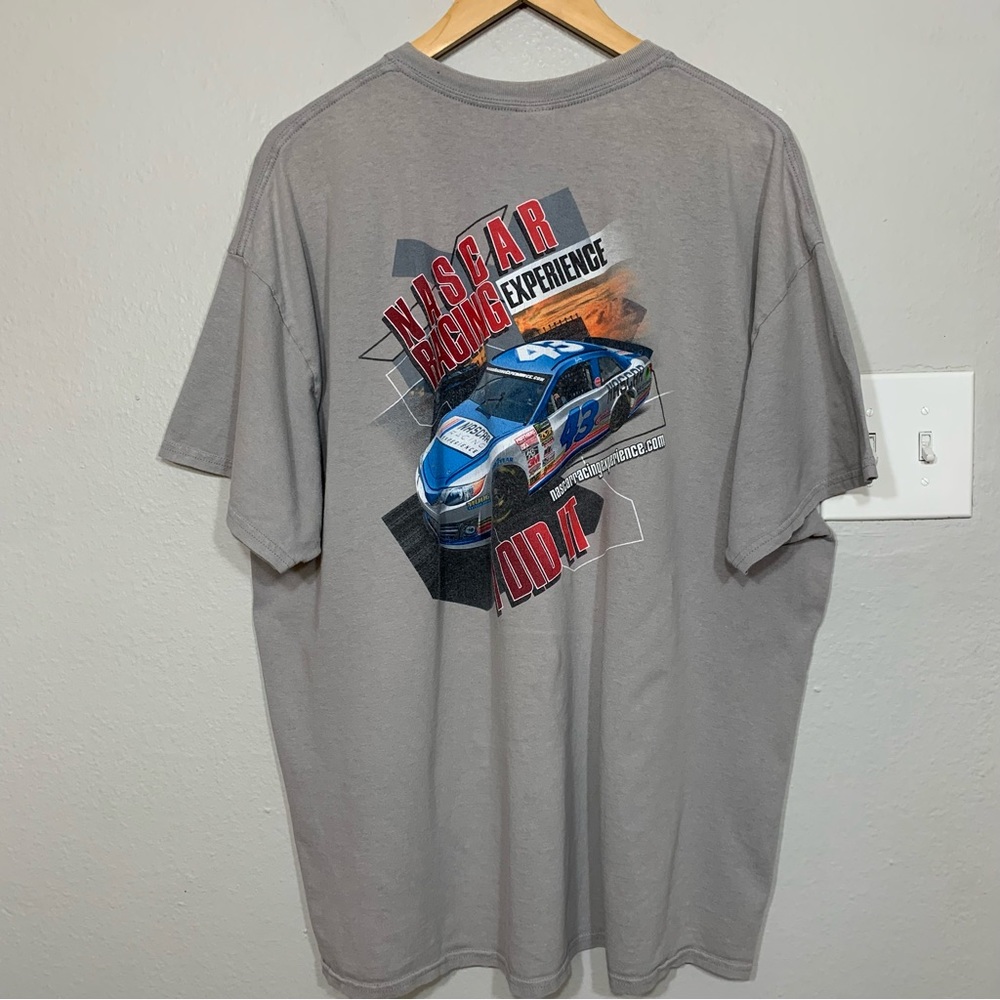 NASCAR Racing Experience Car‎ Gray Graphic Tee 2XL